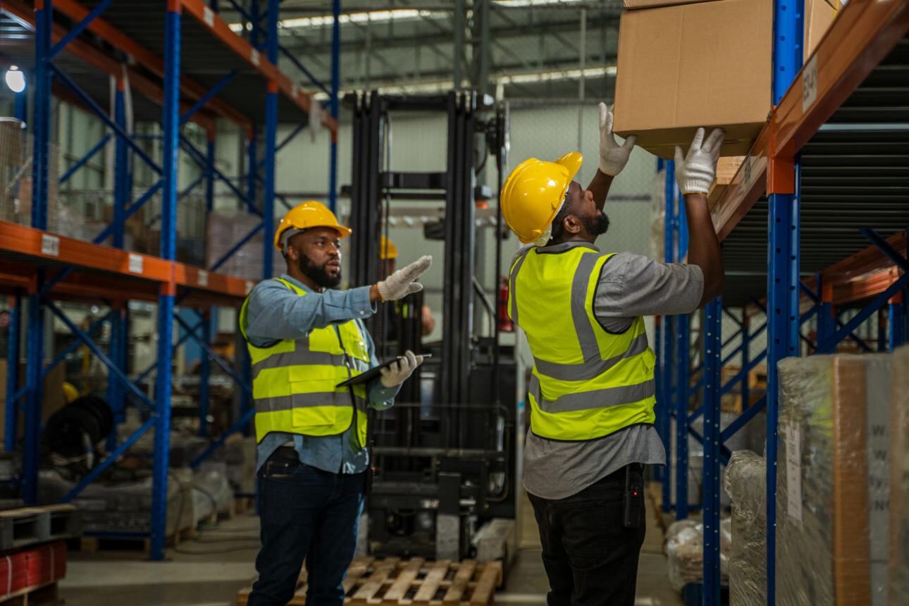 Warehouse materials handling for building supplies